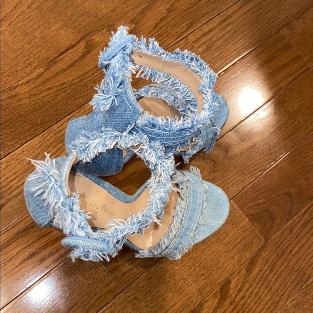 GIANVITO ROSSI Lola frayed denim sandals - Picture 8 of 12